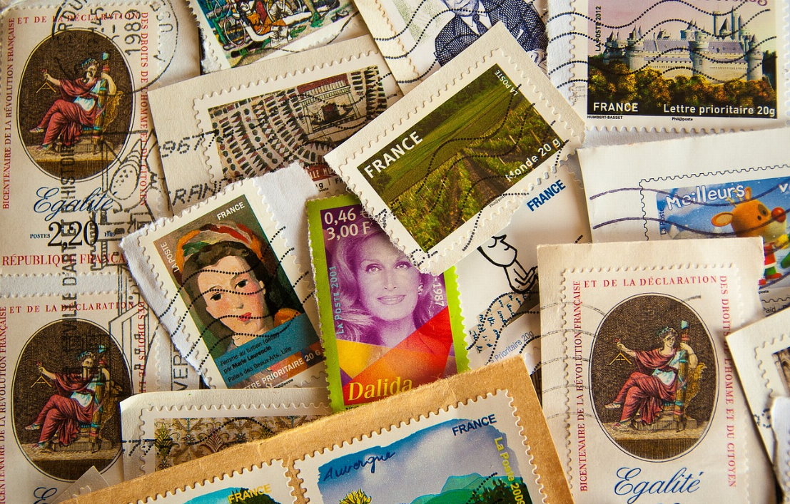 Comment comprendre les différentes couleurs de timbres et leurs tarifs